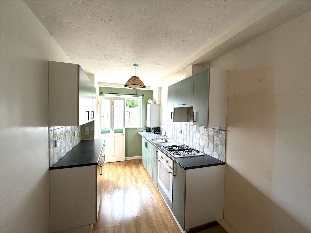 Property photo 3 of 11 Picture No. 16