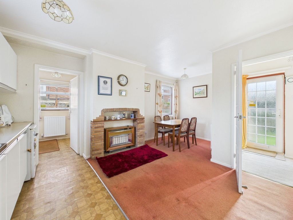 Property photo 3 of 24