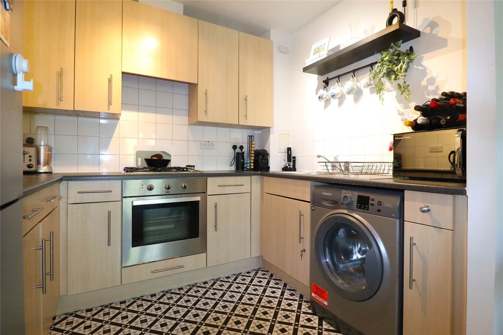 Property photo 3 of 13 Kitchen