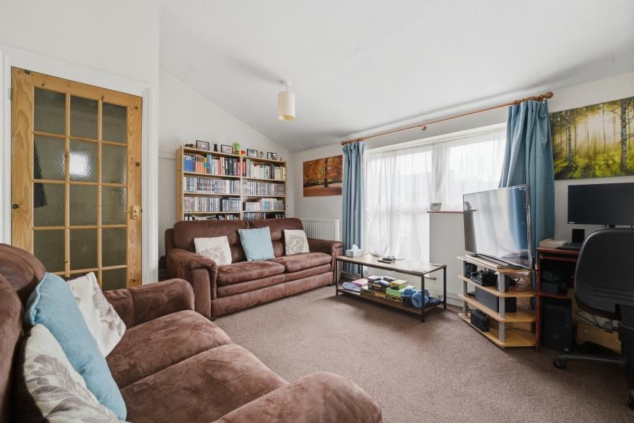 Property photo 3 of 6