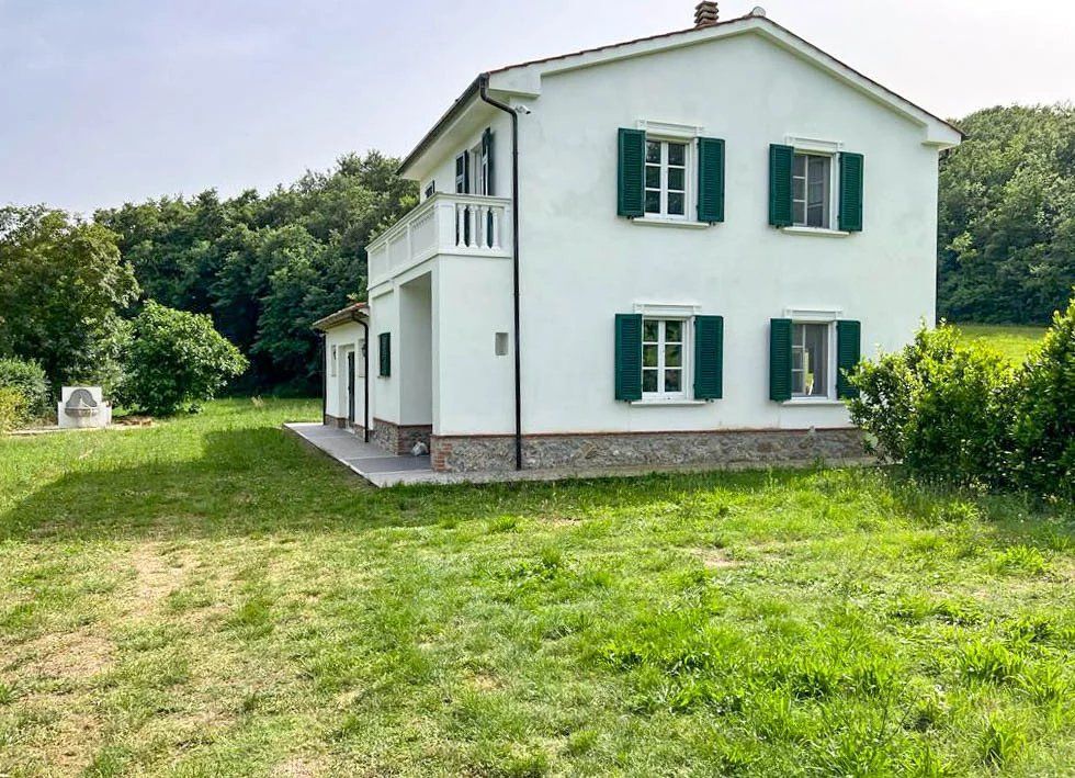 Property photo 2 of 48