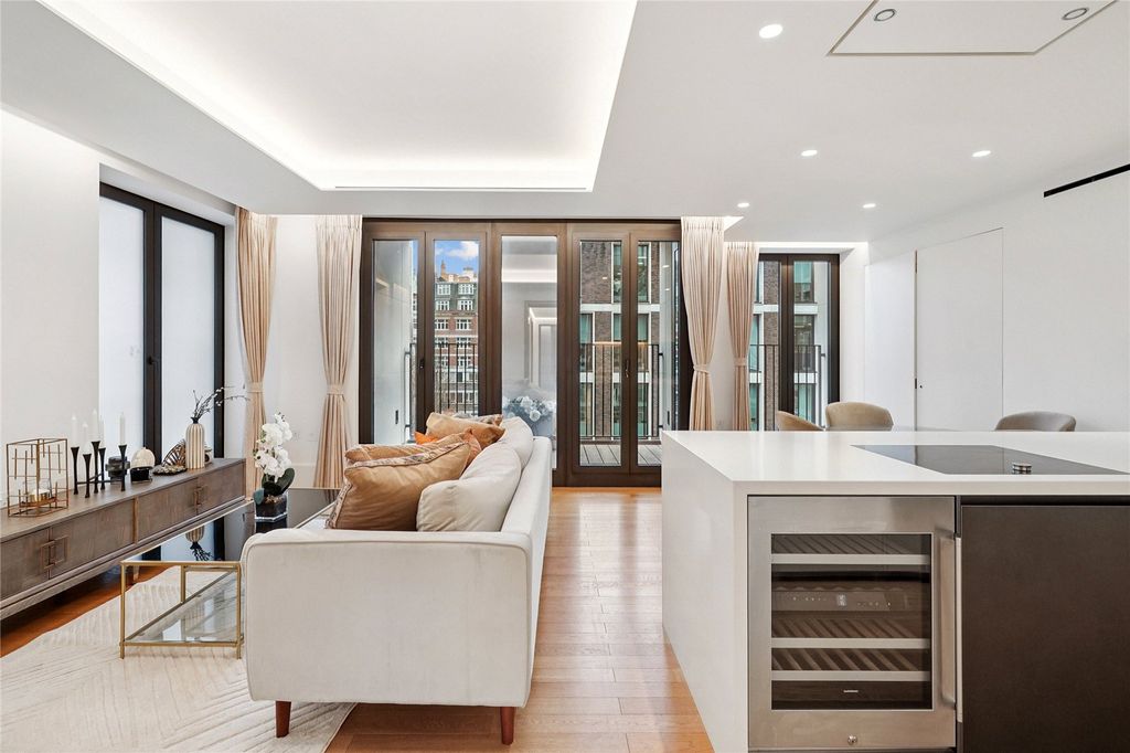 Property photo 2 of 15 Picture No. 28