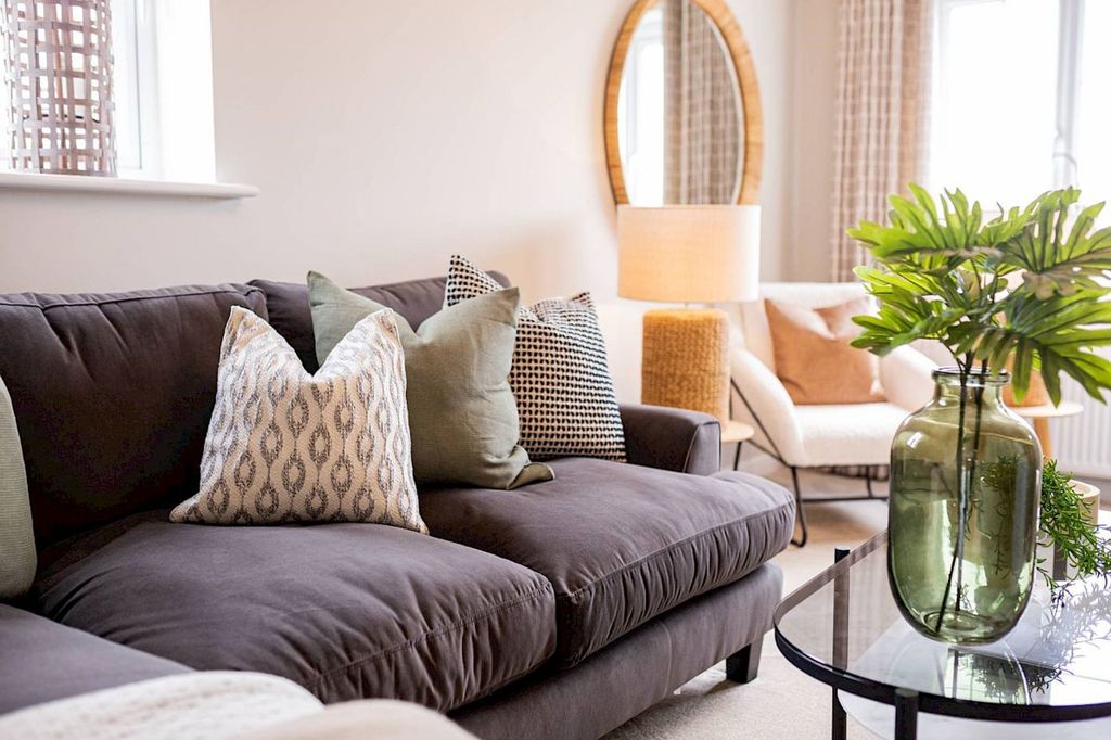 Property photo 2 of 10 Living Room