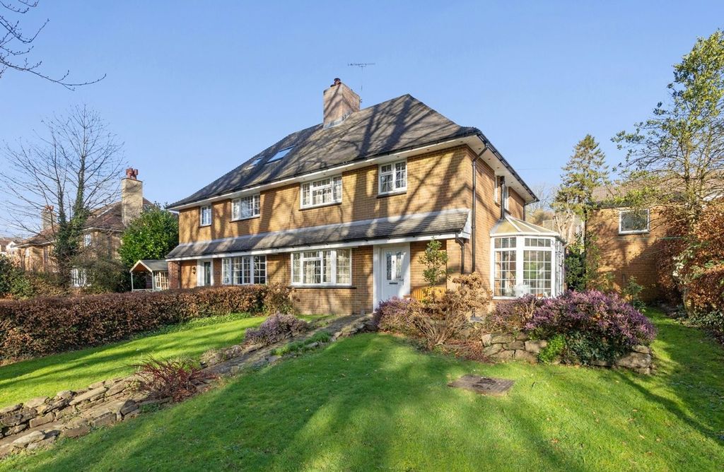 Property photo 1 of 39