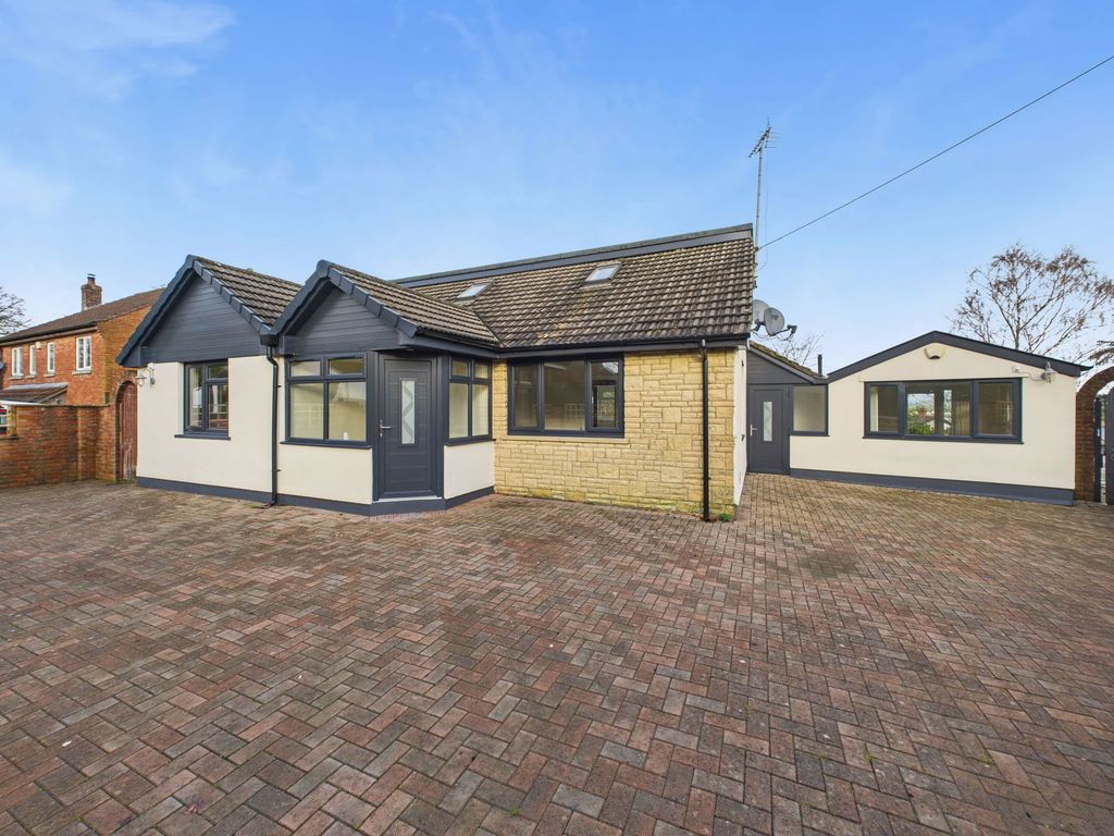 Property photo 2 of 21