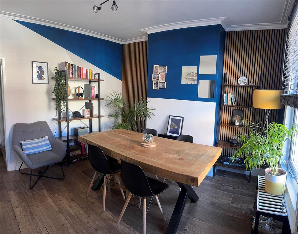 Property photo 2 of 20 8.Jpg