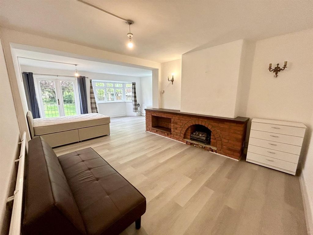 Property photo 1 of 21 4E009Ebb-E321-489c-835B-77Ea7Fb1102F.Jpg