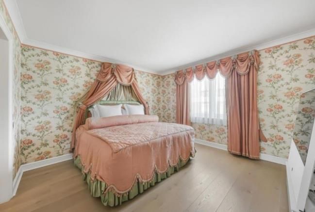 Property photo 2 of 7 Bedroom