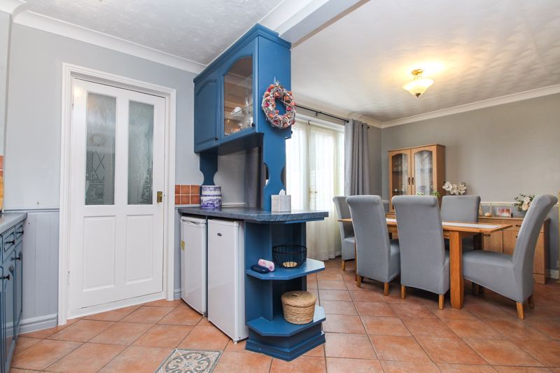 Property photo 3 of 19 Kitchen/Diner