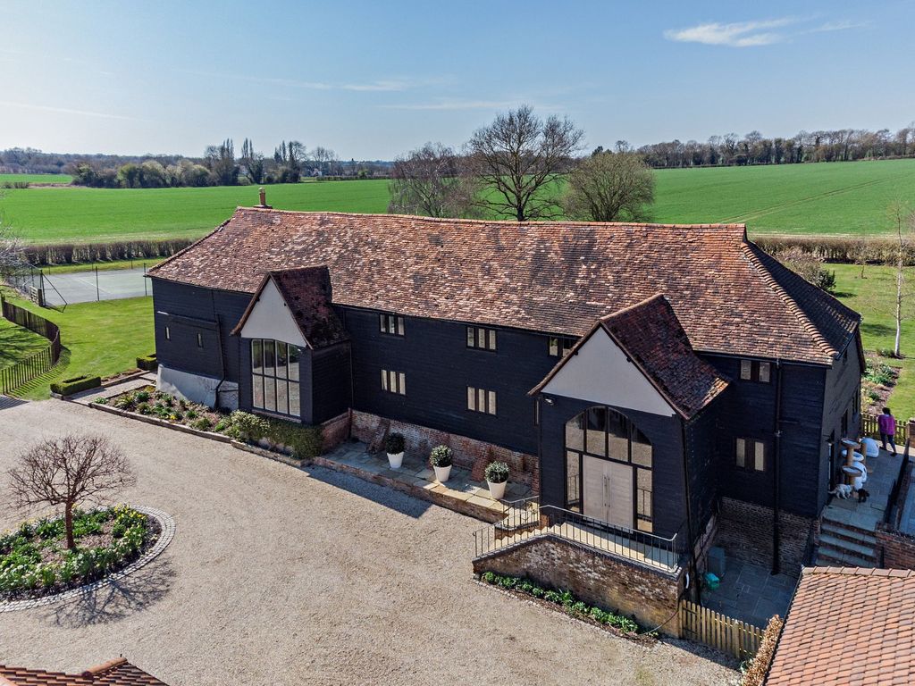 Property photo 2 of 23 Picture No. 27