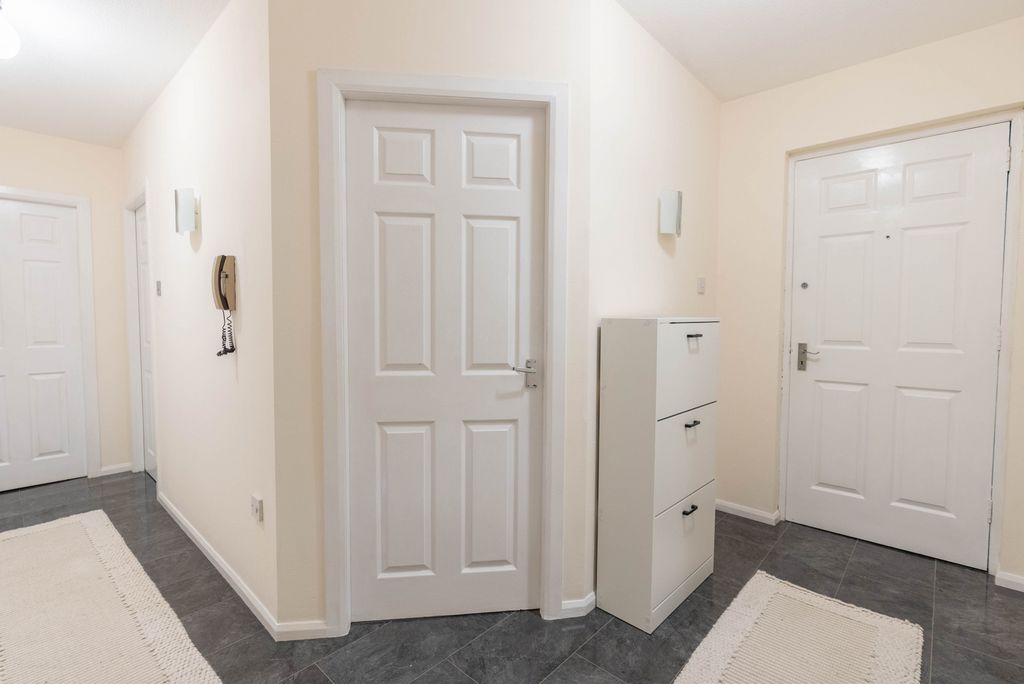 Property photo 2 of 19 Imagesabove--29
