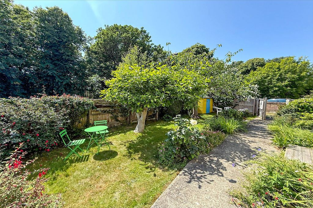 Property photo 2 of 23 Picture No. 05
