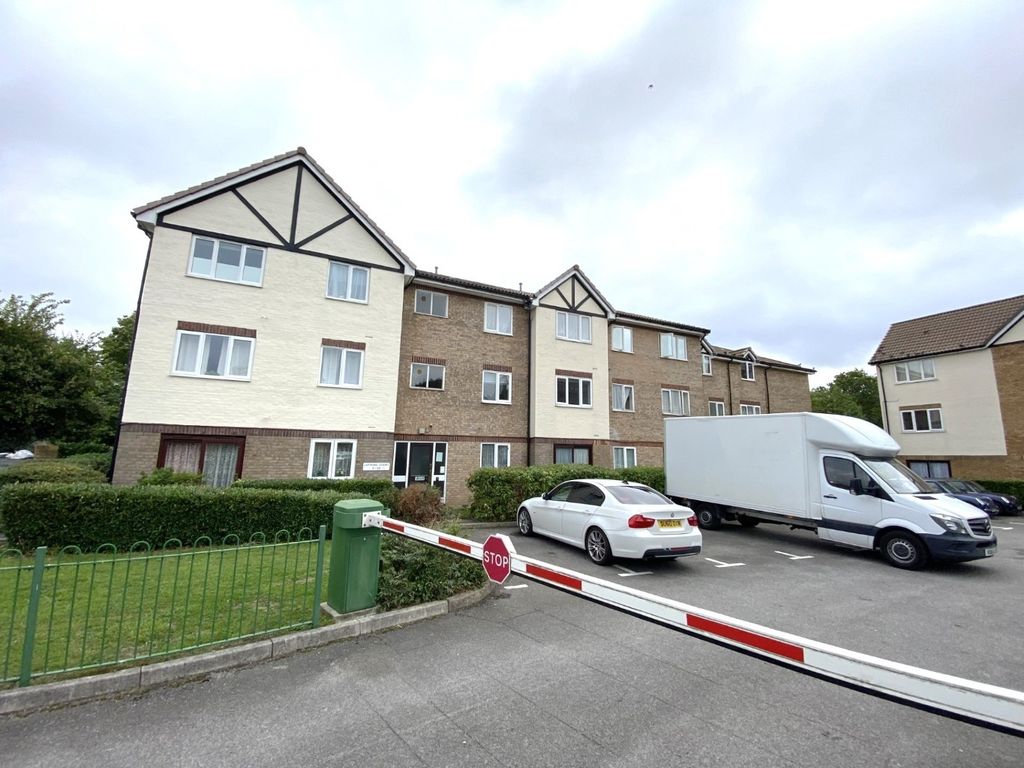 Property photo 1 of 6 4551081