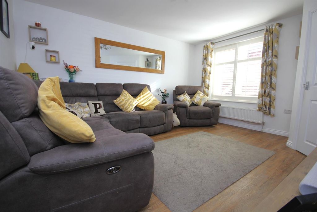 Property photo 3 of 11 Img_6836.Jpg