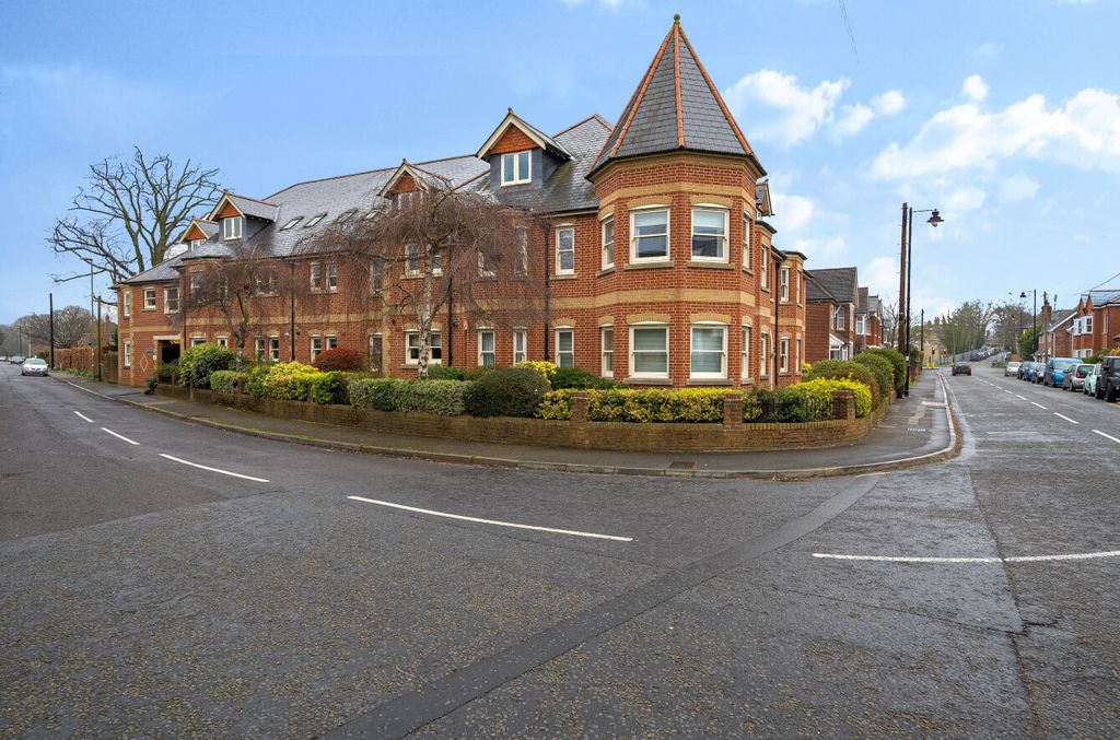 Property photo 1 of 10 1424895-3-69B2Adb...