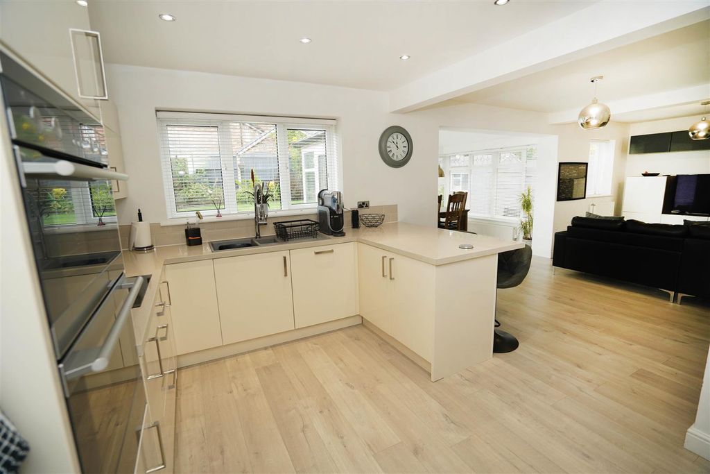 Property photo 3 of 31 Dsc01802A.Jpg