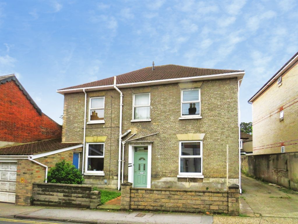 Property photo 1 of 10