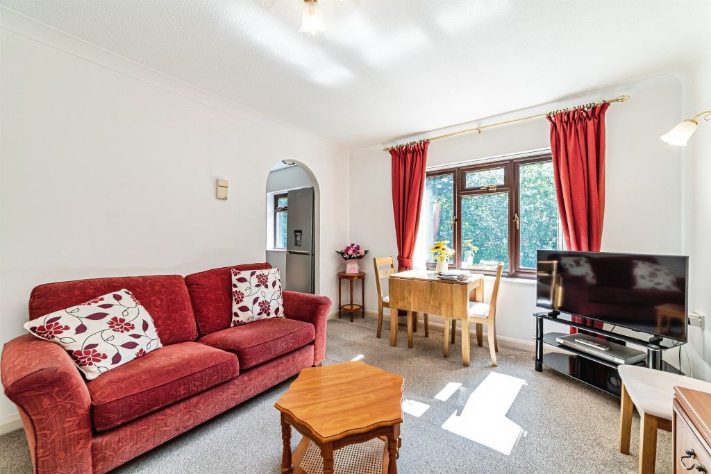 Property photo 2 of 19
