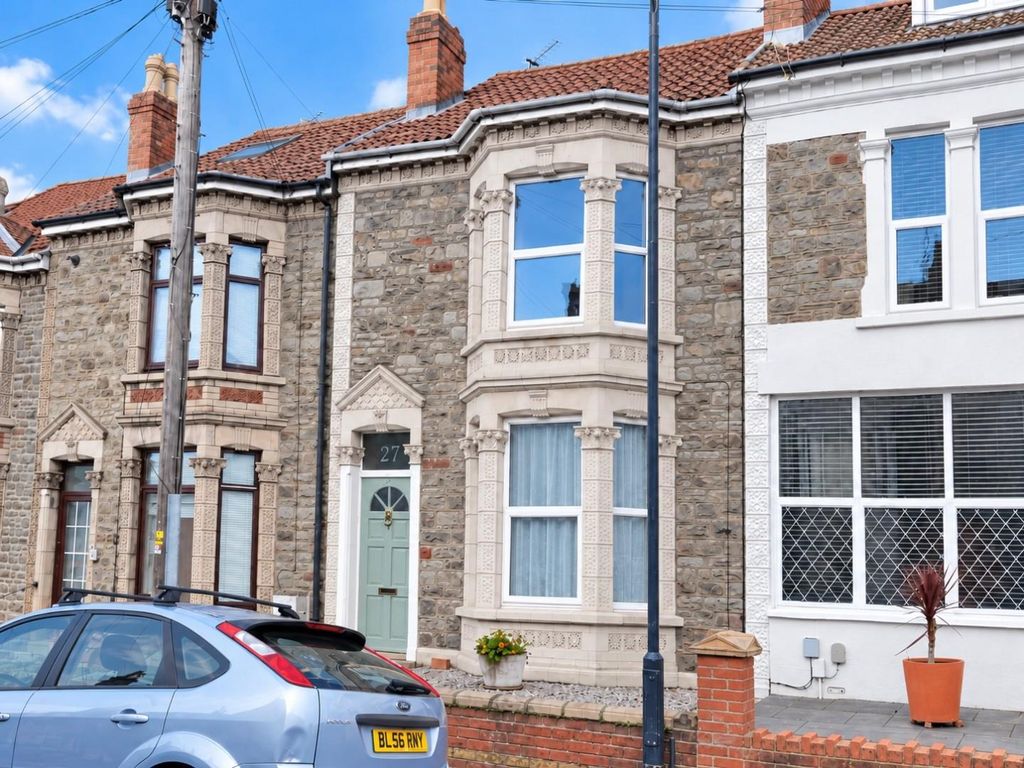 Property photo 1 of 32 97A9d2Dd-9d5A-40F0-8B66-F18Eef278274.Jpeg