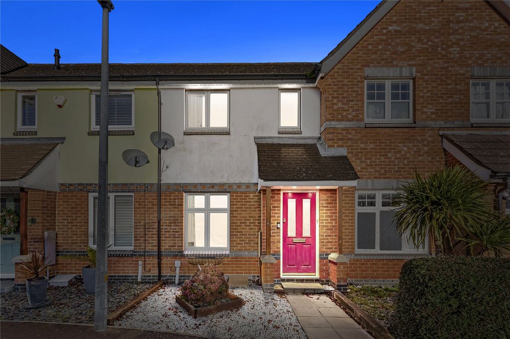 Property photo 1 of 13 Dusk