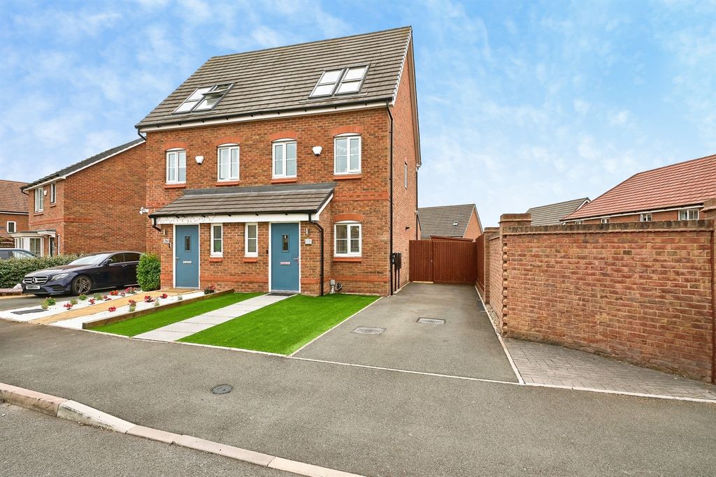 Property photo 1 of 16