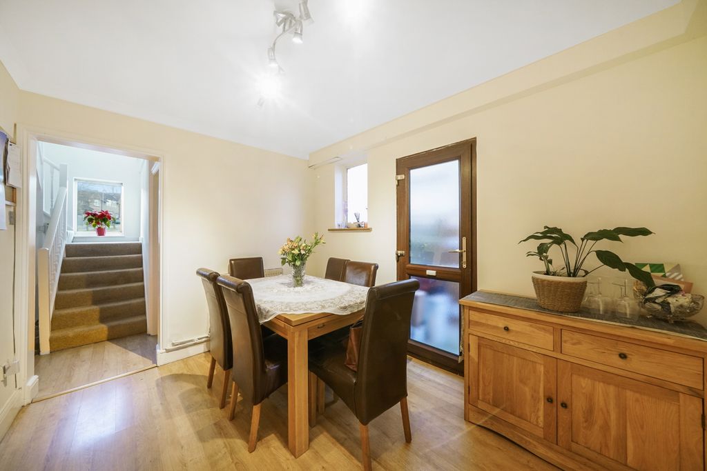 Property photo 3 of 12 Dining Area