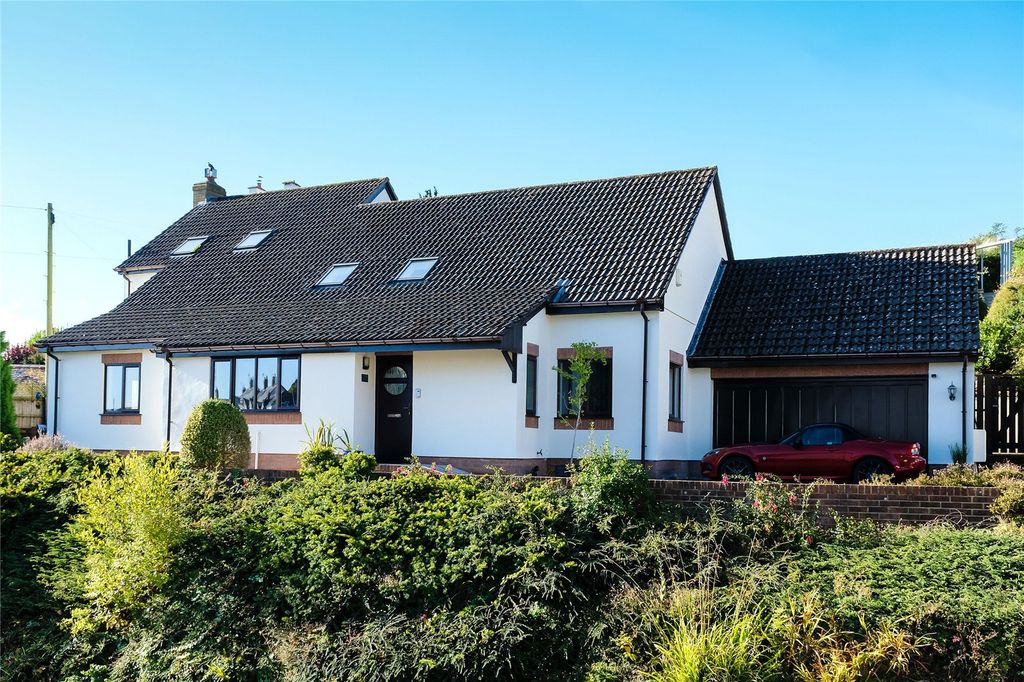 Property photo 1 of 22 Picture No. 28