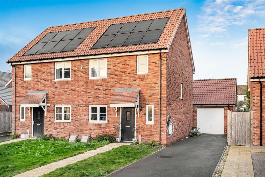 Property photo 1 of 17 13_70508.Jpg