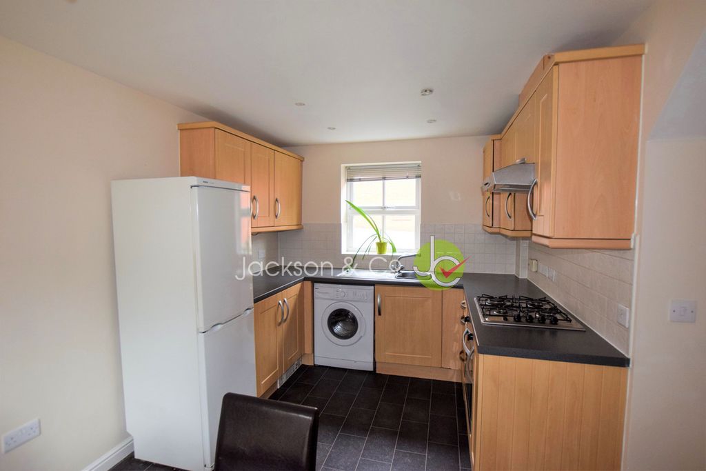 Property photo 2 of 10