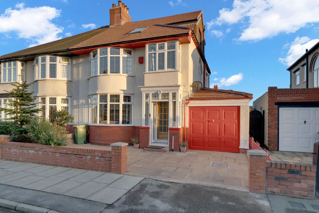 Property photo 1 of 29