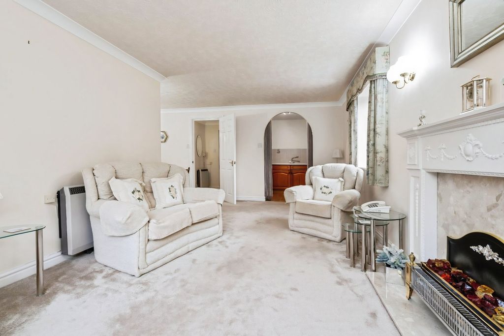 Property photo 2 of 12 Picture No. 29