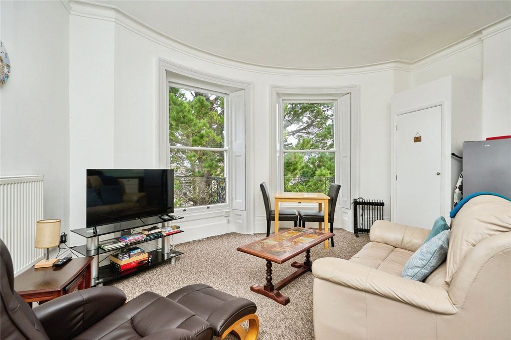 Property photo 3 of 12 Picture No. 13