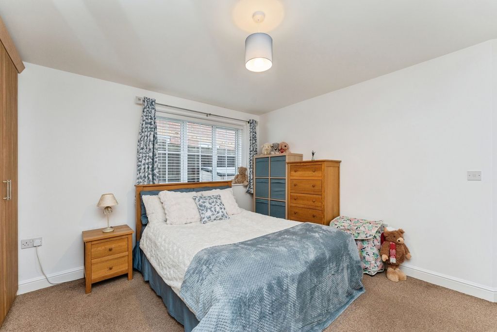 Additional image 12 of 2 bed flat for saleLlys Y Graig, Bryn-Y-Baal, Mold, Flintshire CH7