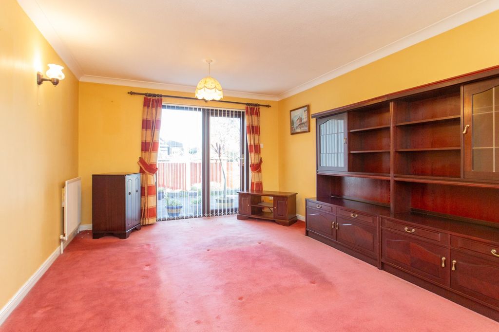 Property photo 2 of 12 Picture 2