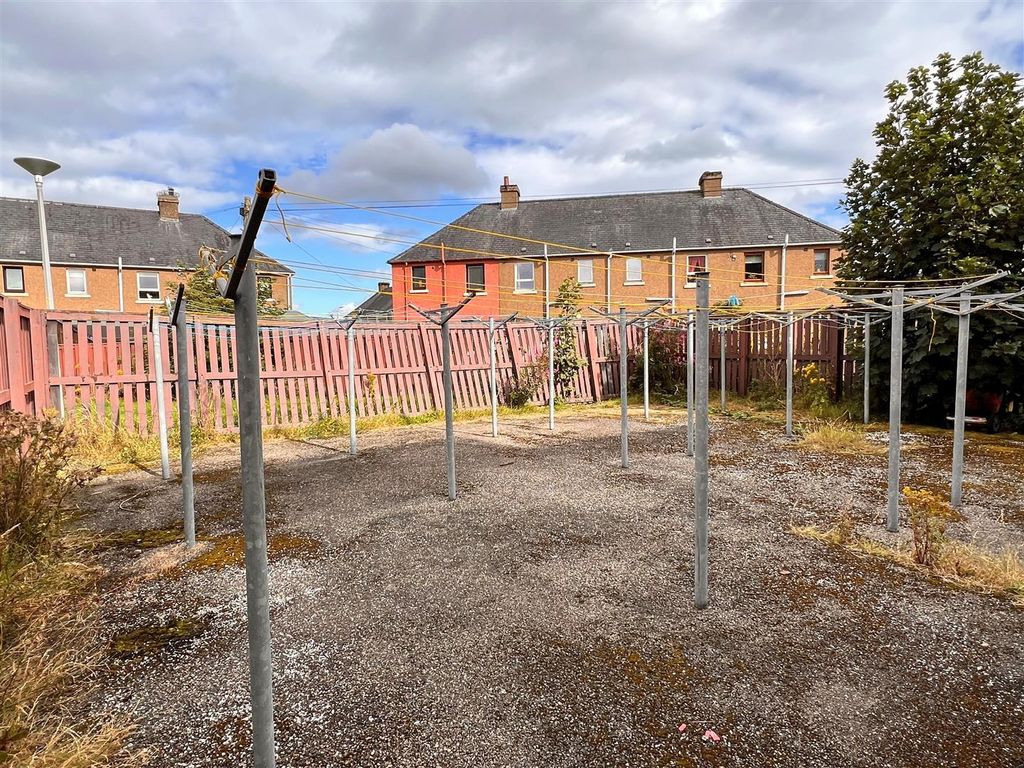 Property photo 3 of 15 Drying Area.Jpg