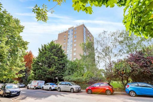 Property photo 3 of 8