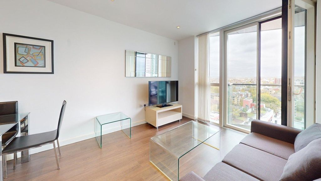 Property photo 2 of 11