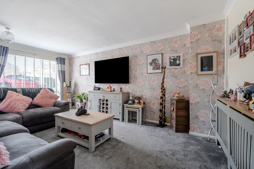 Property photo 2 of 22 1511171-9-6A8c738...