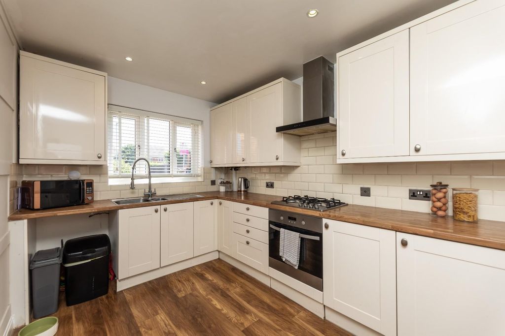 Property photo 3 of 23 5C5A0163.Jpg