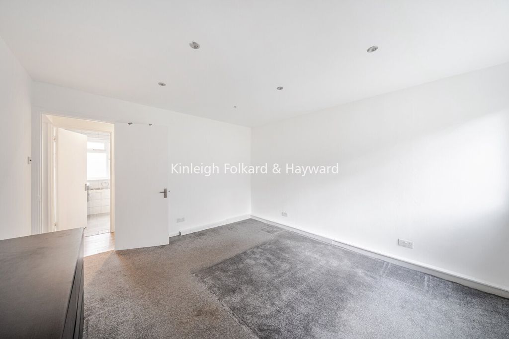 Property photo 3 of 14 Picture No. 02