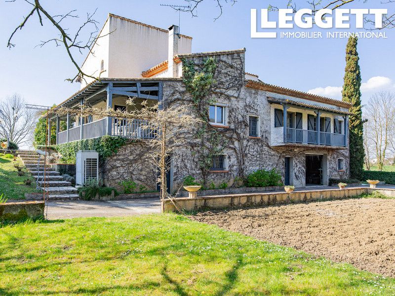 Property photo 2 of 10