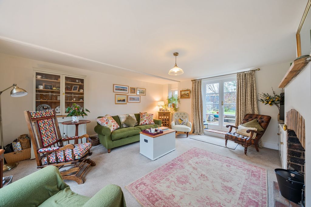 Property photo 3 of 13