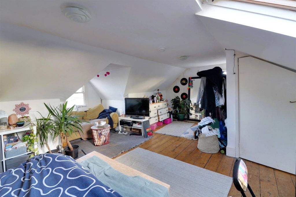 Property photo 1 of 13 Picture No. 10