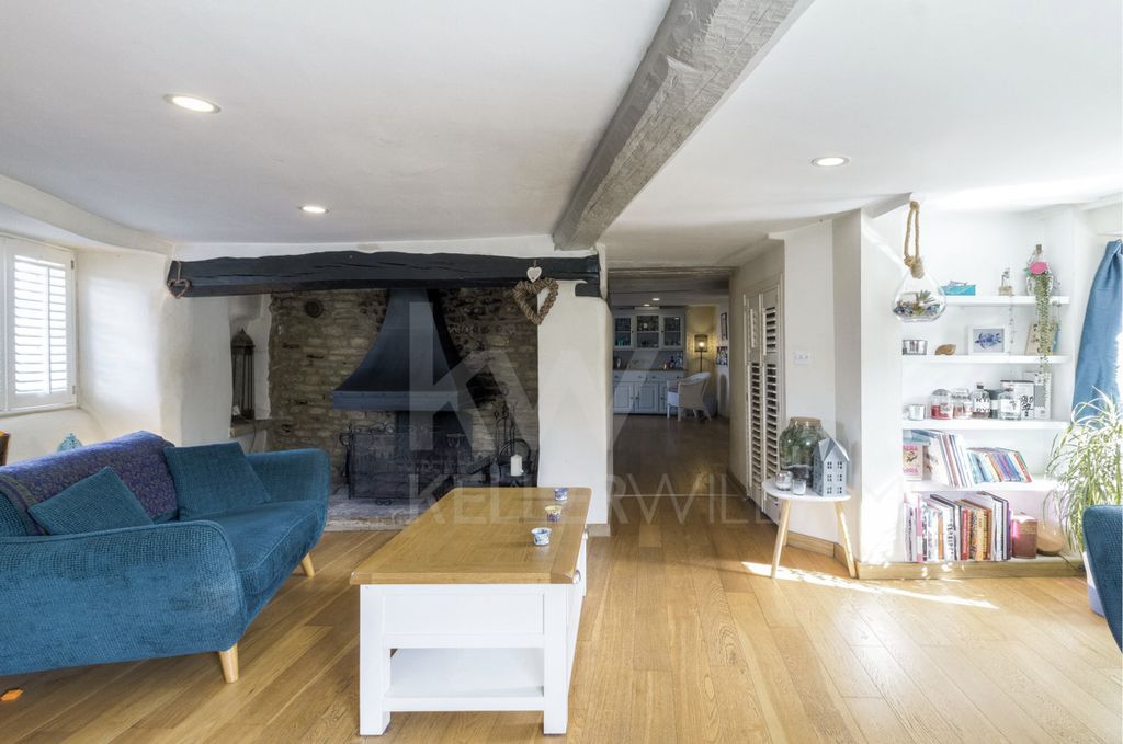 Property photo 3 of 26