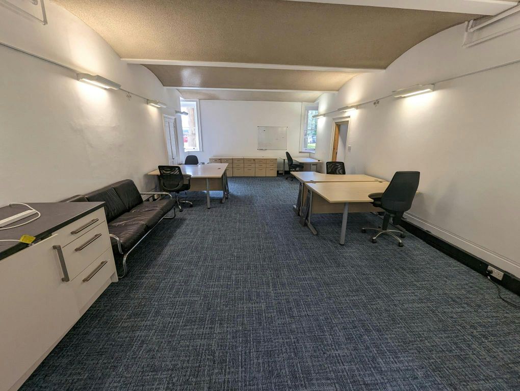 Property photo 2 of 4 Pxl_20231003_111254674Mp.Jpg