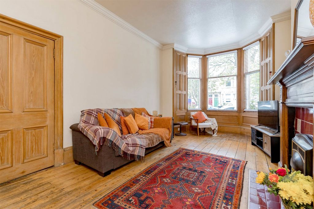 Property photo 3 of 20 Picture No. 05