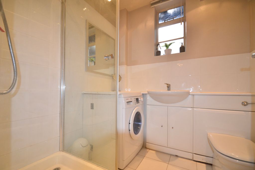 Property photo 3 of 4