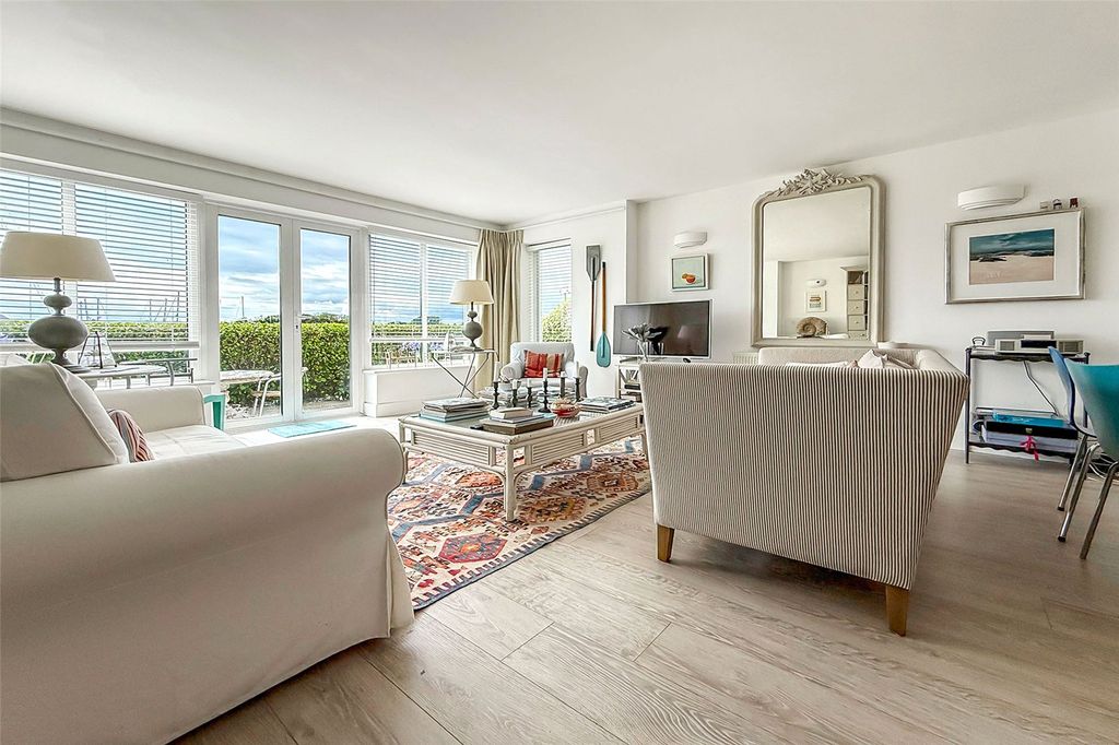 Additional image 21 of 3 bed semi-detached house for salePier Road, Littlehampton, West Sussex BN17