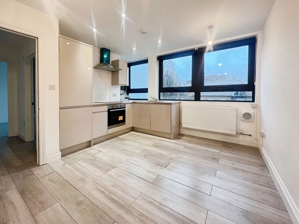 Property photo 1 of 4