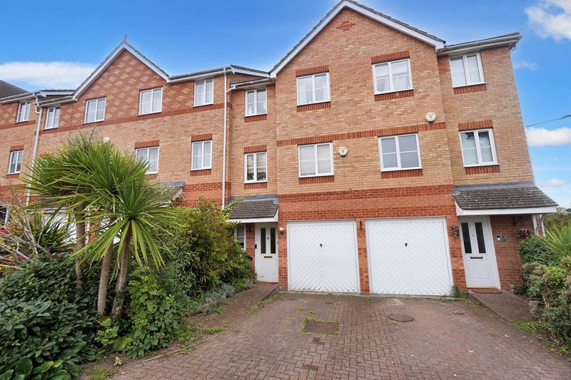 Property photo 1 of 11 Photo 9